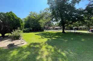 218 W Peter St, Cochran, GA 31014 - Photo 8