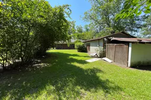 218 W Peter St, Cochran, GA 31014 - Photo 12