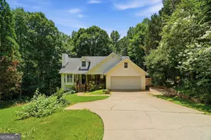 6338 Clearbrook Dr, Flowery Branch, GA 30542 - Photo 2
