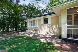 1863 Ridgeland Dr, Decatur, GA 30032 - Photo 2
