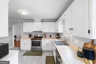 325 Brookstone Dr, Athens, GA 30605 - Photo 12