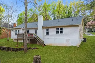 325 Brookstone Dr, Athens, GA 30605 - Photo 2