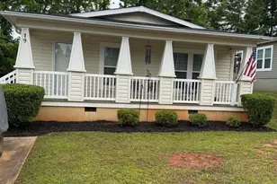 19 Redwood Cir, Newnan, GA 30263 - Photo 2