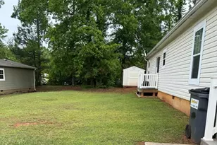 19 Redwood Cir, Newnan, GA 30263 - Photo 10