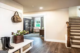 121 Willowfern Ln, Marietta, GA 30066 - Photo 2