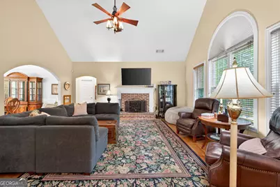 28 Montvale Drive, Hoschton, GA 30548 - Photo 8