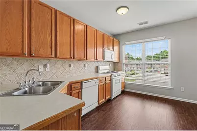 3158 Mill Springs Circle, Buford, GA 30519 - Photo 10