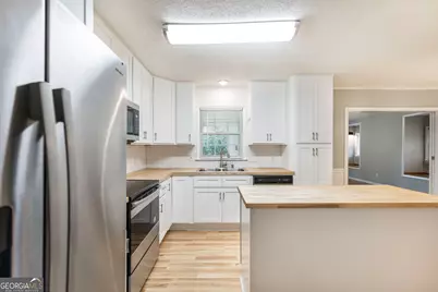 115 Wesleyan Drive, Warner Robins, GA 31093 - Photo 6