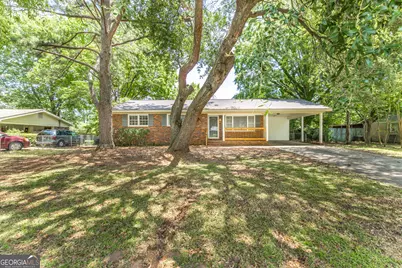 115 Wesleyan Drive, Warner Robins, GA 31093 - Photo 1