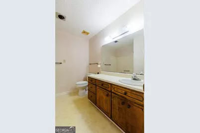 2243 Oakgrove Circle, Valdosta, GA 31602 - Photo 34