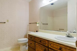2243 Oakgrove Cir, Valdosta, GA 31602 - Photo 34
