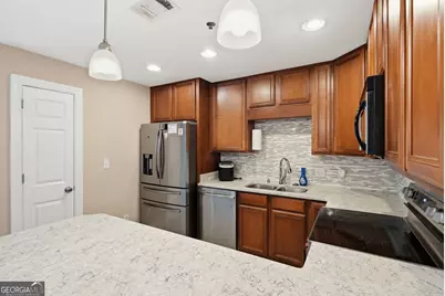 91 Screven Street #B204, Darien, GA 31305 - Photo 6