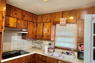6842 E Sherwood Dr, Riverdale, GA 30274 - Photo 8