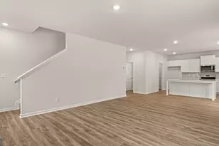 580 Great Salt Ln, Hoschton, GA 30548 - Photo 6