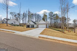 110 Chad Walk, Statham, GA 30666 - Photo 4