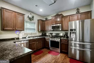 195 Scenic Hills Dr, Newnan, GA 30265 - Photo 10