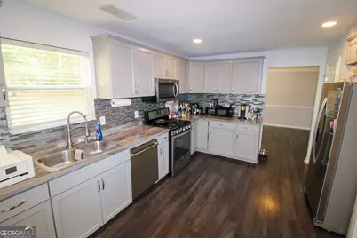 6632 Chason Woods Court, Jonesboro, GA 30238 - Photo 8