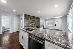 70 Chappell Rd, Atlanta, GA 30314 - Photo 12