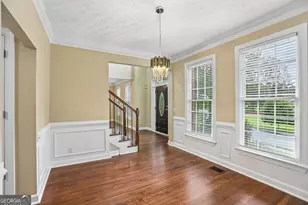 1811 Lake Cove Dr SW, Atlanta, GA 30331 - Photo 18