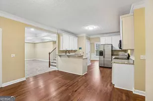 1811 Lake Cove Dr SW, Atlanta, GA 30331 - Photo 16