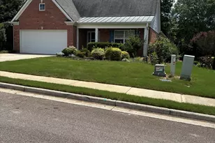 47 Blakewood Ct, Jefferson, GA 30549 - Photo 2
