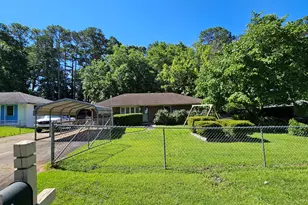 551 Wavelyn Way, Riverdale, GA 30274 - Photo 2