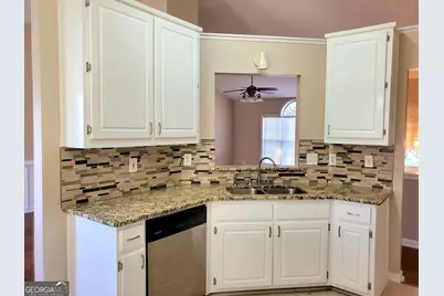 4268 Northridge Trail, Ellenwood, GA 30294 - Photo 16