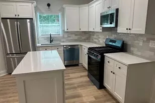 672 Cassanova St SE, Atlanta, GA 30315 - Photo 2