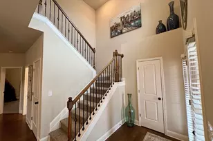 966 Lakeview Oaks Ct, Grayson, GA 30017 - Photo 4