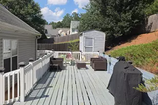 4202 Wesley Hall Ln, Decatur, GA 30035 - Photo 6