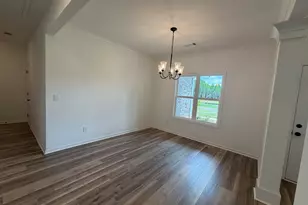 1319 Sycamore Circle, Griffin, GA 30224 - Photo 8