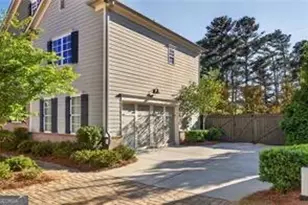 3462 Lafayette Park, Peachtree Corners, GA 30092 - Photo 4