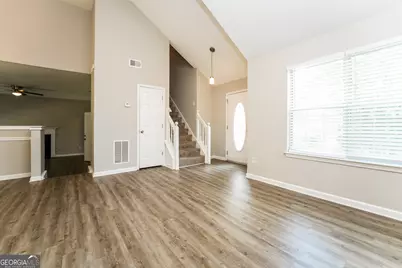 5336 E Shirewick Drive E, Lithonia, GA 30058 - Photo 4