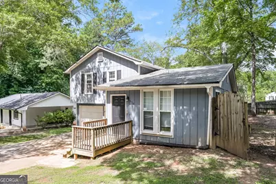 856 Betty Lane, Stone Mountain, GA 30083 - Photo 2