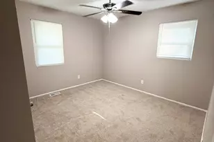 207 Custer Cir, Griffin, GA 30223 - Photo 12