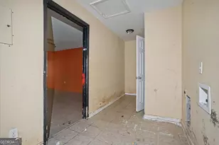 1727 Vauxhall Dr, Lithonia, GA 30058 - Photo 14