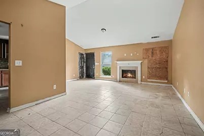 1727 Vauxhall Drive, Lithonia, GA 30058 - Photo 4