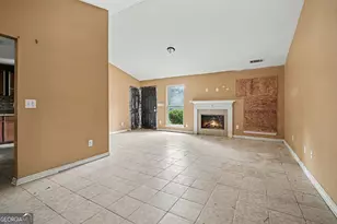 1727 Vauxhall Dr, Lithonia, GA 30058 - Photo 4
