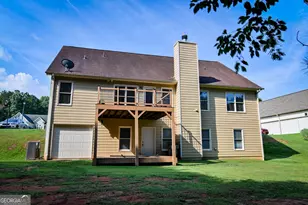 725 Lincoln Dr, Winder, GA 30680 - Photo 2