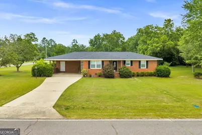 240 E Peter Street, Cochran, GA 31014 - Photo 1