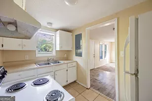 902 Martin Luther King Jr Blvd, Darien, GA 31305 - Photo 14