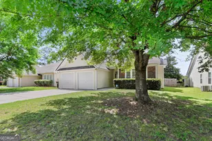 76 Camden Way, Fairburn, GA 30213 - Photo 2