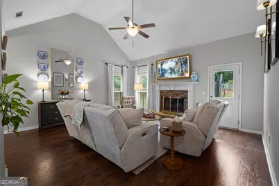 273 Park Pine Circle, Grantville, GA 30220 - Photo 4
