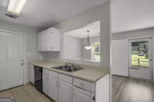 1509 N Hampton Ct, Hampton, GA 30228 - Photo 12