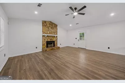 627 Ridge Avenue, Stone Mountain, GA 30083 - Photo 6