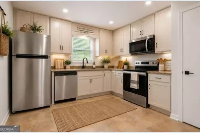 627 Ridge Avenue, Stone Mountain, GA 30083 - Photo 14