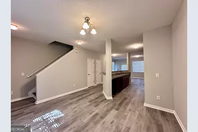 2042 Bayrose Circle # 42B, East Point, GA 30344 - Photo 4