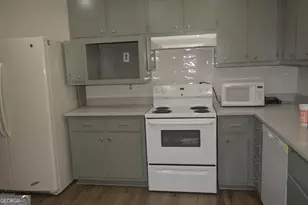 354 Roy Huie Rd, Riverdale, GA 30274 - Photo 22