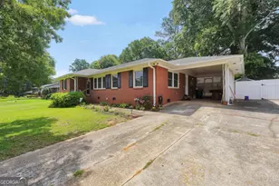 105 Pine St, Barnesville, GA 30204 - Photo 2