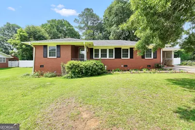105 Pine Street, Barnesville, GA 30204 - Photo 1